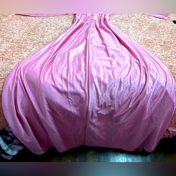 Vintage 80s-90s Baby pink silk gown - Picture 3 of 5